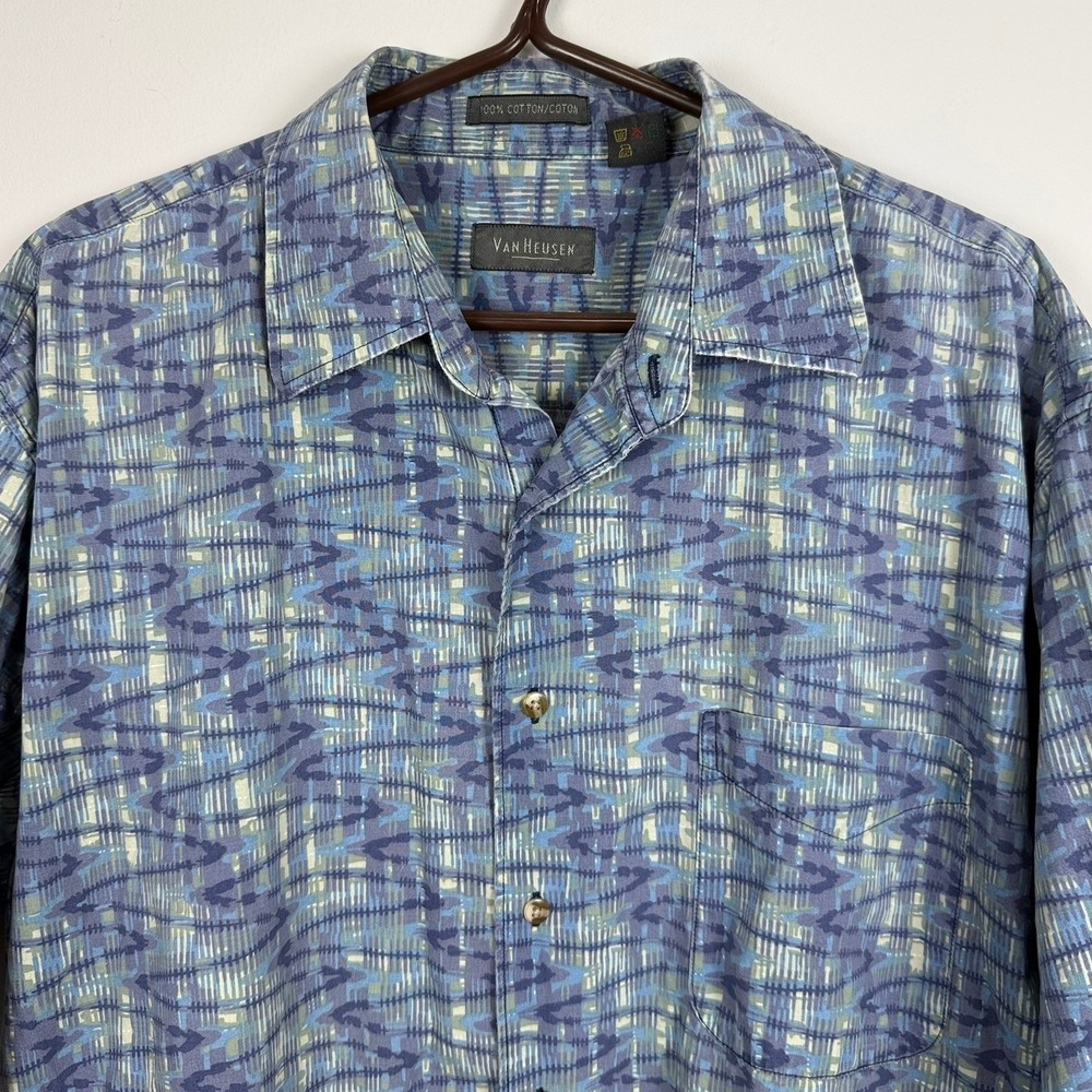 ✨3 for $20 VTG Van Heusen XL Blue Geometric Abstract Print Short Sleeve Button - Picture 2 of 10